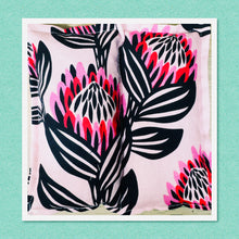 Load image into Gallery viewer, Square Pack - Hot or Cold - Duchess