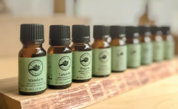 Essential Oils That Pair Beautifully With Heat Therapy