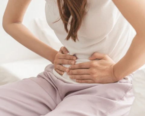 Natural Relief for Period Pain: Hot, Cold & Oils